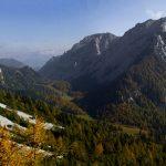 Pogled proti Zelenici med sestopom z Vrtače