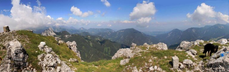 Panoramski razgled z vrha Velikega Kladiva
