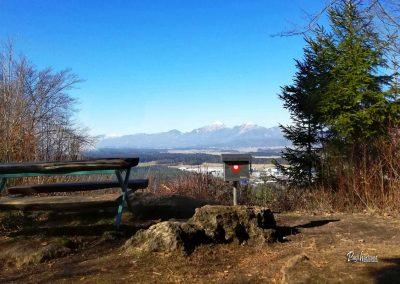 Koseški hrib, razgled, klopca