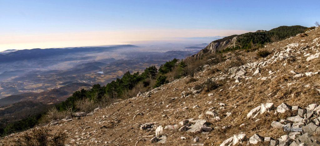 Razgled s Kuclja na Čavnu na Vipavsko dolino