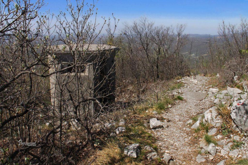 Vojaški bunker na severnem delu Sabotina