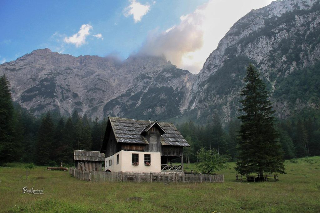 Robanova planšarija na Robanovi planini