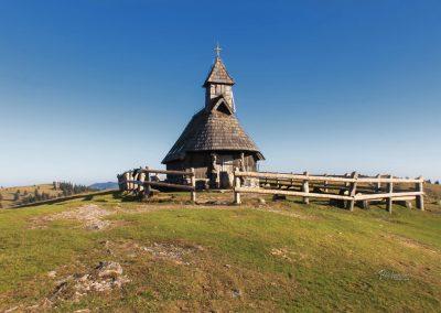 Kapelica Marije Snežne na Veliki planini