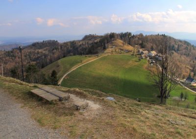 Pogled nazaj na pot iz svetega Jakoba proti Jeterbenku
