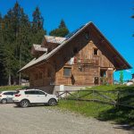 Lovska koča na Taležu nad Radovljico